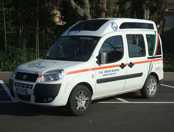 M8: Fiat Doblò per trasporto disabili